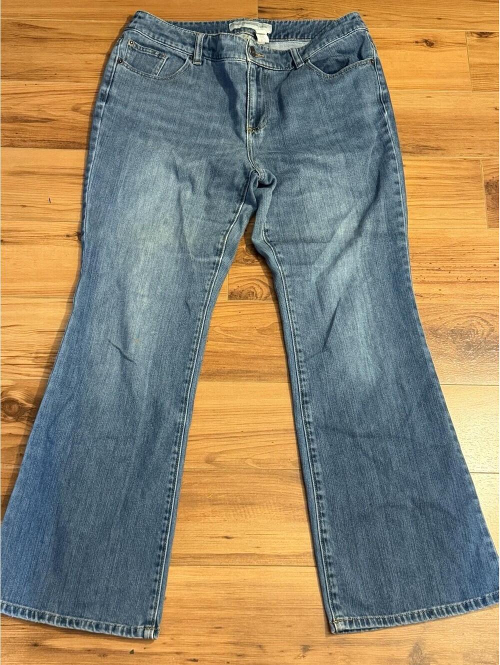 Chicos Platinum Denim Wide Leg Jeans Womens 1.5 Short Blue Stretch
